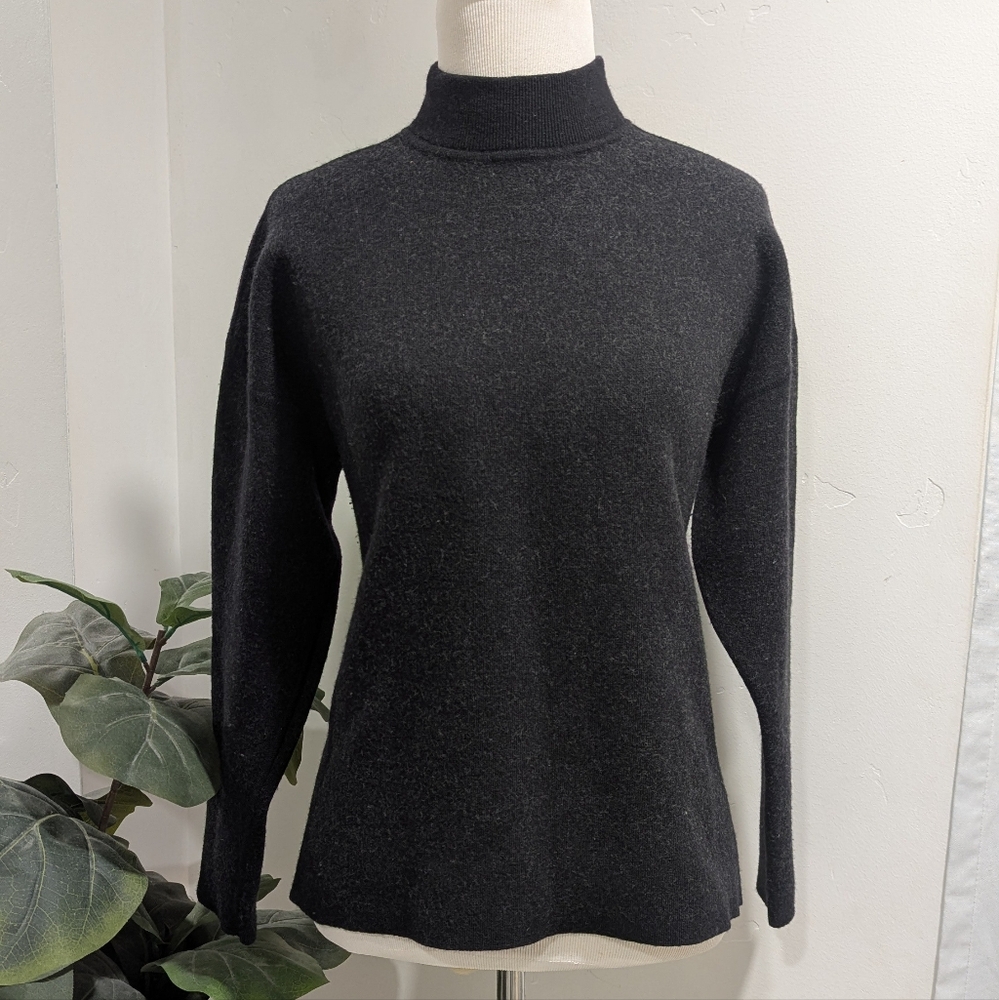 Everlane Black Wool Sweater | Minimalist Pullover | Classic Crewneck | Small - Picture 2 of 5